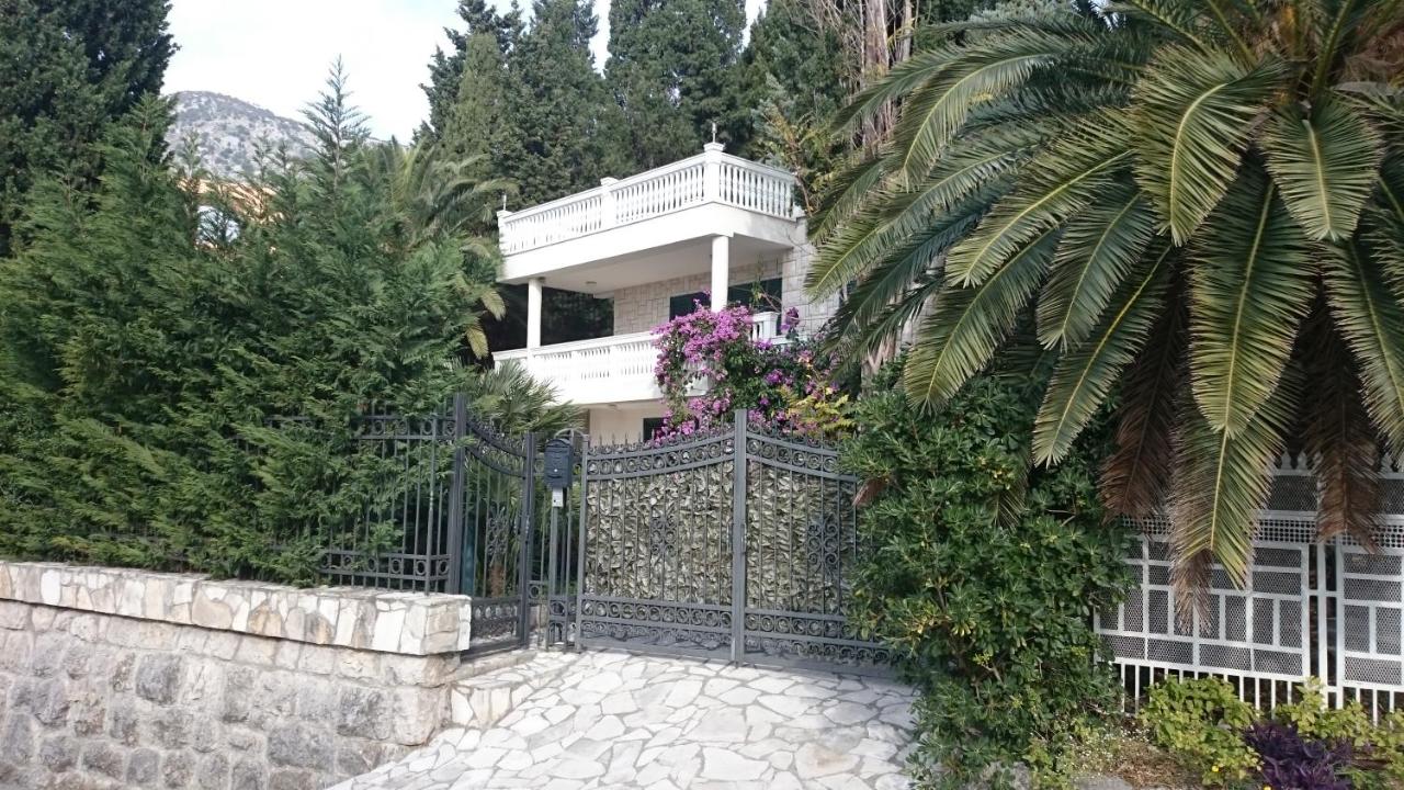 BG Villa, Apartment L - Chambres d’hôtes Sutomore