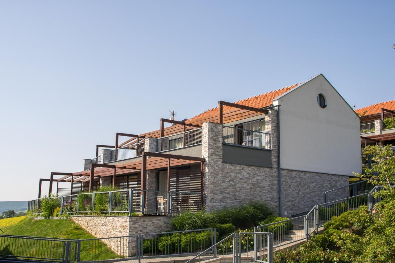 Apartmán u pláže s terasou - Bed and Breakfast