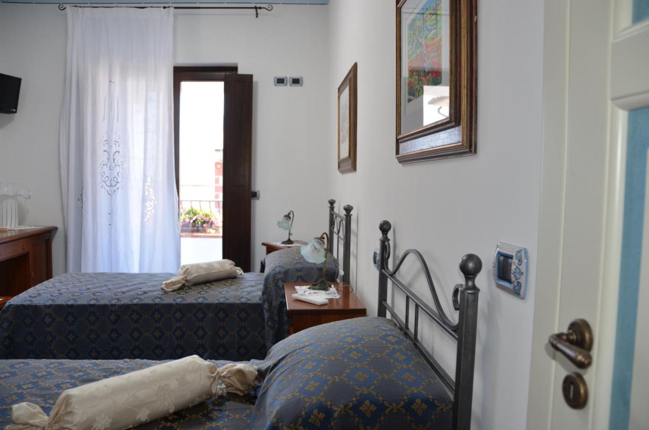 Apartamento de 2 dormitorios con vistas al mar y terraza