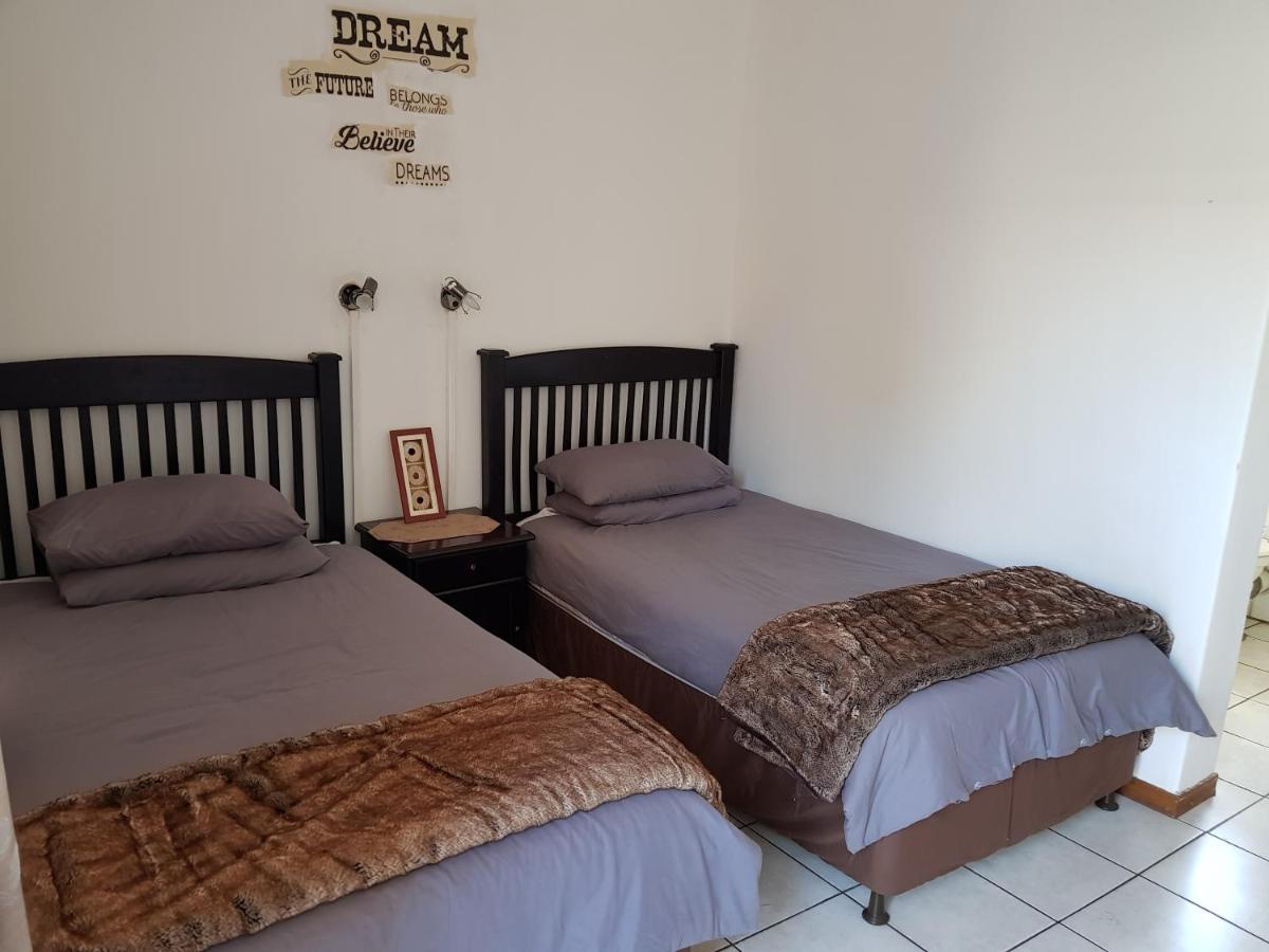 Deluxe Tweepersoonskamer met 2 Aparte Bedden