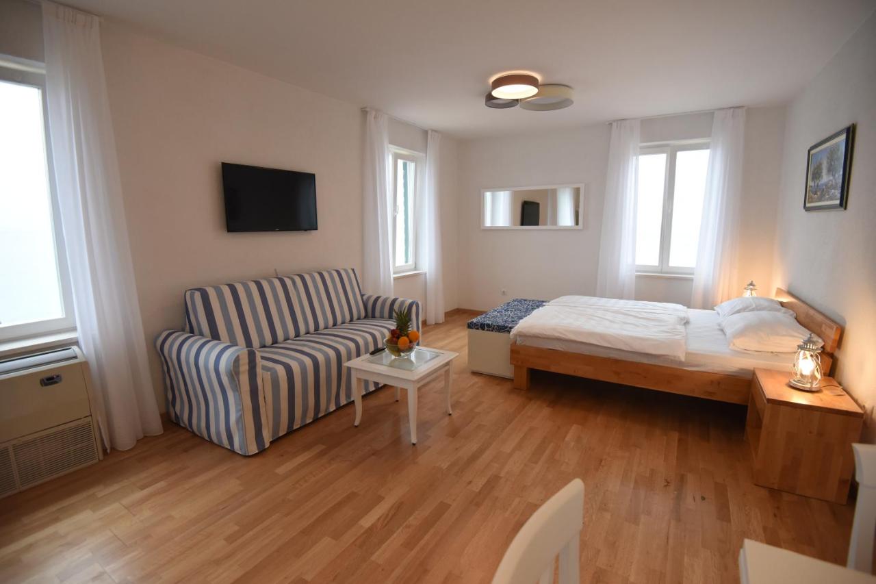 Studio Apartment with Sea View