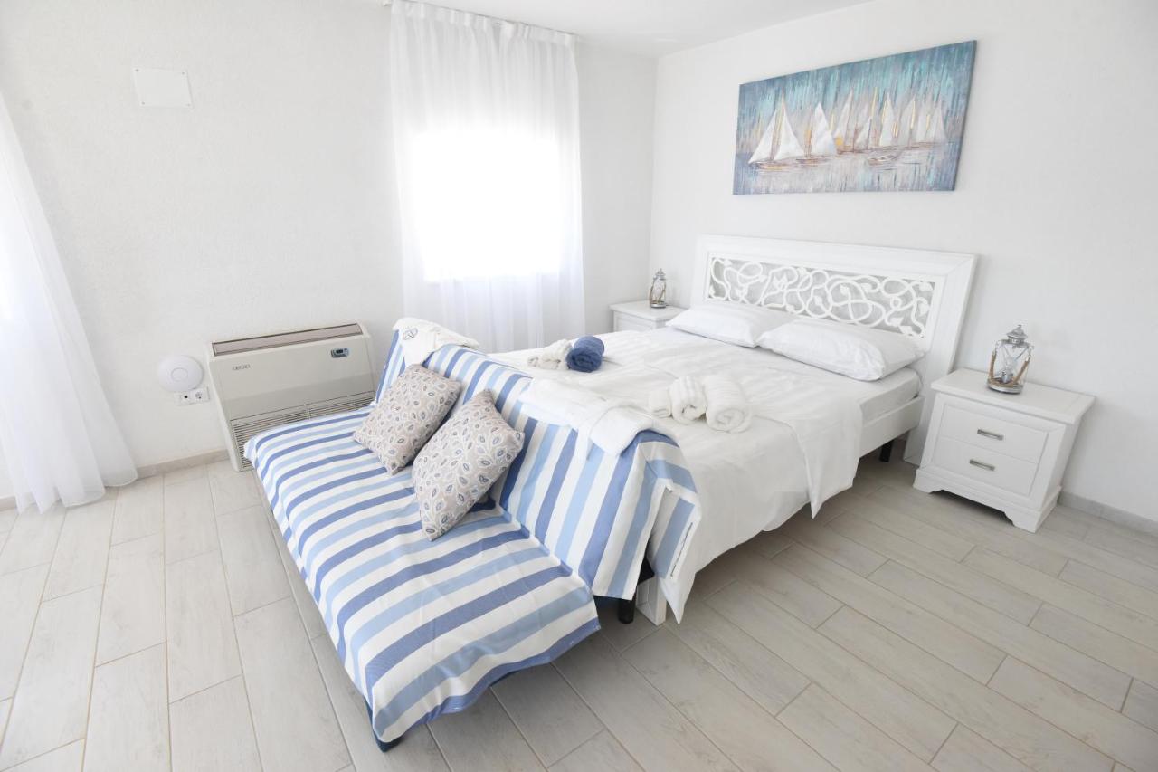 Studio Apartment with Sea View