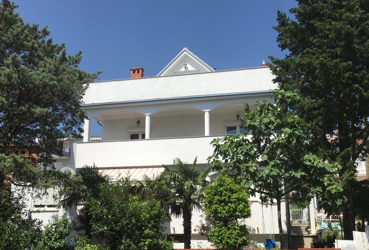 Apartman Mirno More - B&B