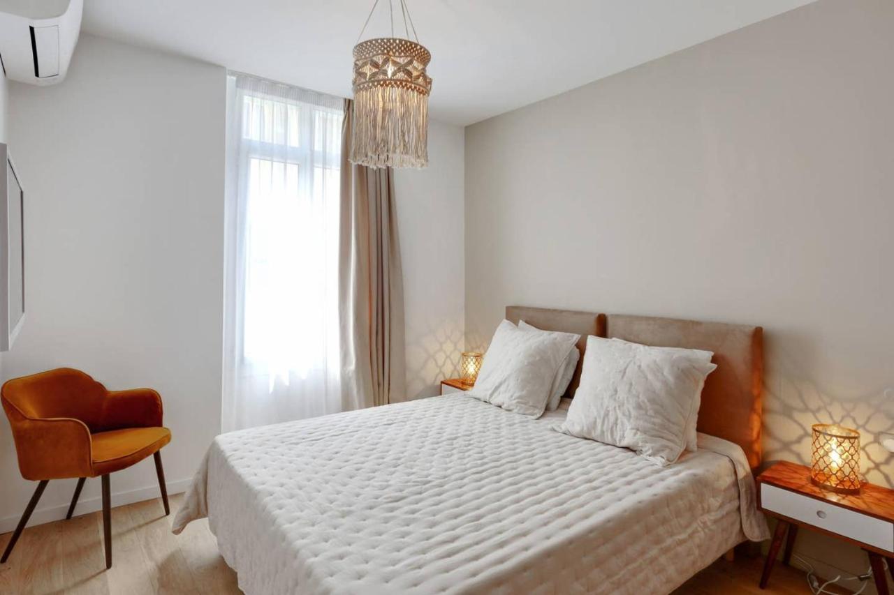 Luxe et Confort - Proche Palais et plages - A/C - B&B