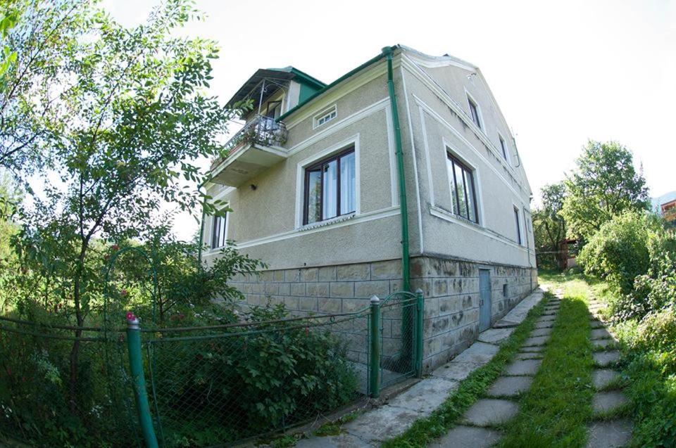 Zabava - B&B Yaremche