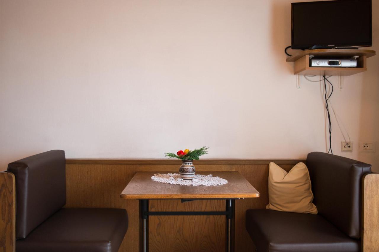 Doppelzimmer mit Balkon