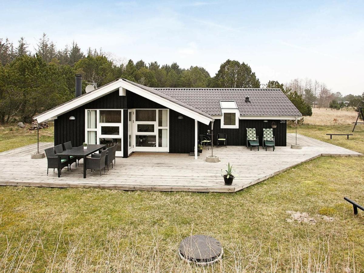 B&B Ålbæk - 5 person holiday home in lb k - Bed and Breakfast Ålbæk