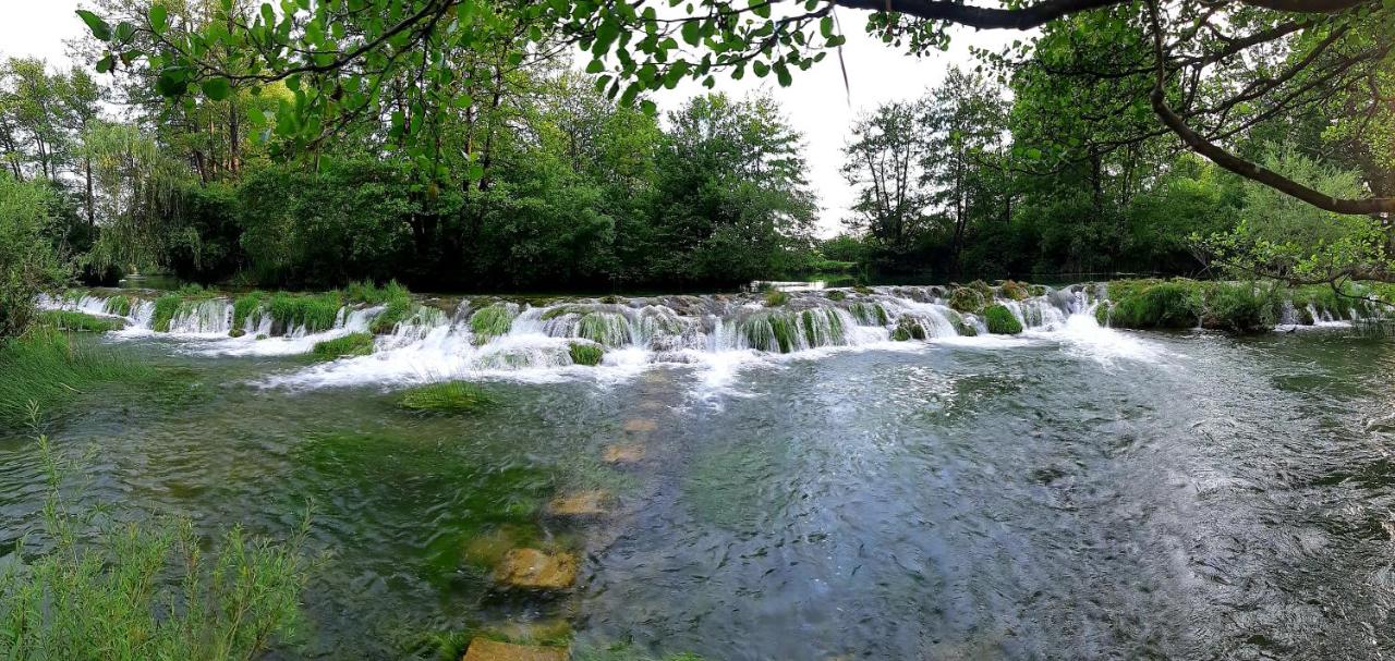 "SUNČANI OTOK" - B&B Duga Resa