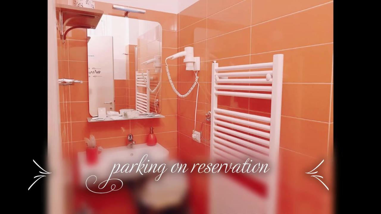 Habitación Doble Pequeña