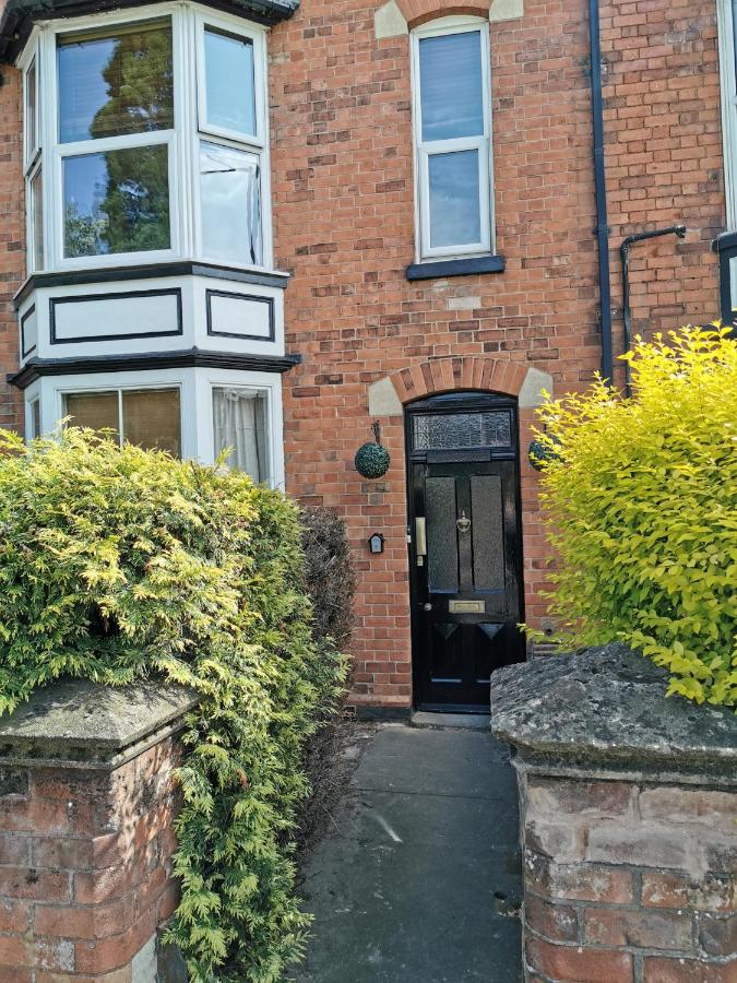 Victoriana Apartment - Private Balcony - B&B