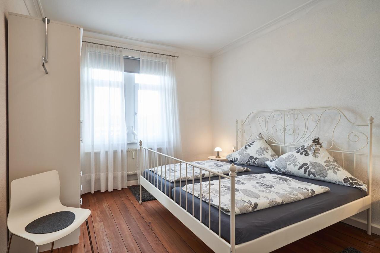 B&B Friedrichshafen - Casa Pinos - Bed and Breakfast Friedrichshafen