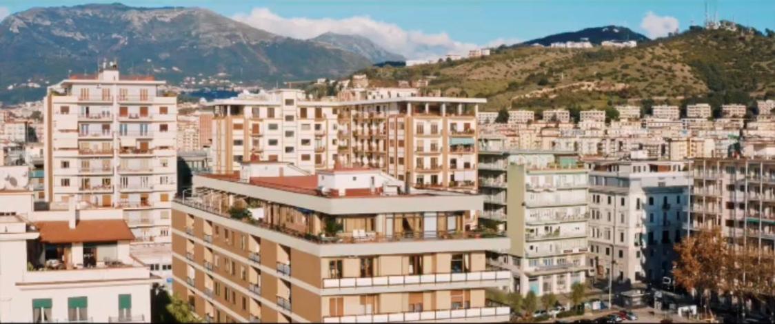Mareluna Penthouse - Luxury Suites - Bed and Breakfast