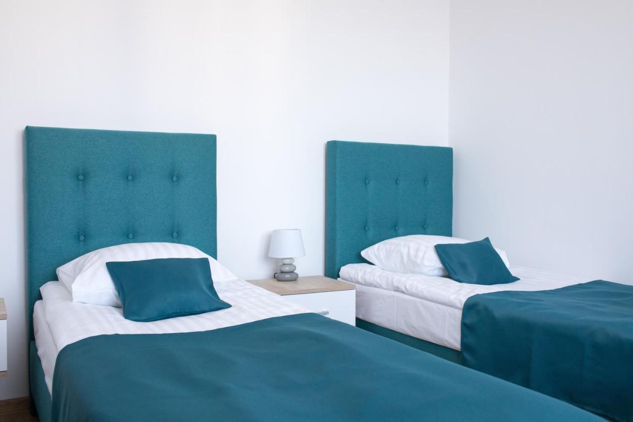 Driepersoonskamer met Badkamer