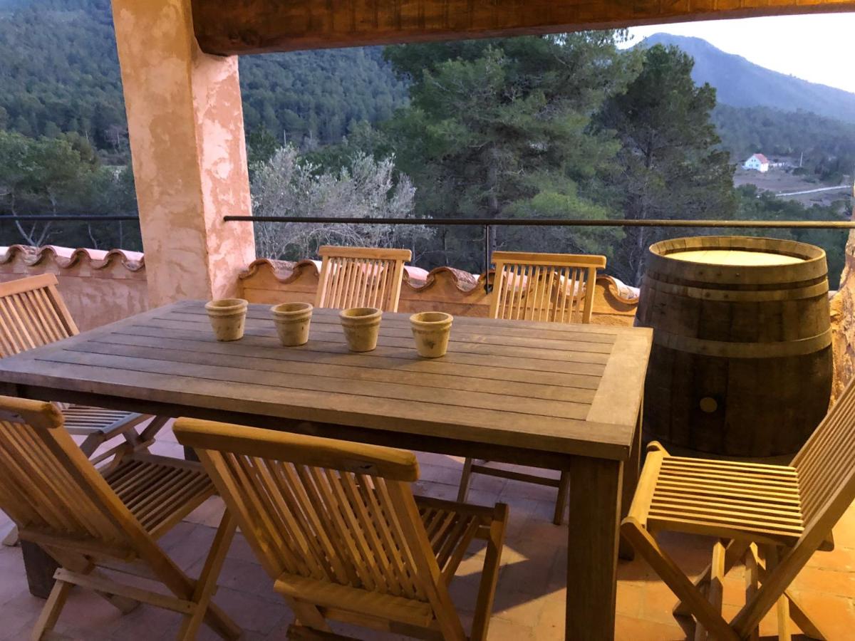 CAL PUIG, ENOTURISMO RURAL entre Viñas y Bosques - B&B Juncosa