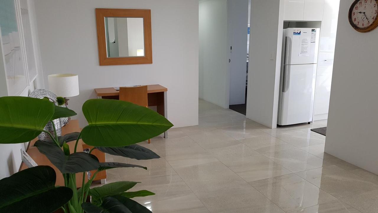 Two-Bedroom Apartment - Ocean View (Unit 16)