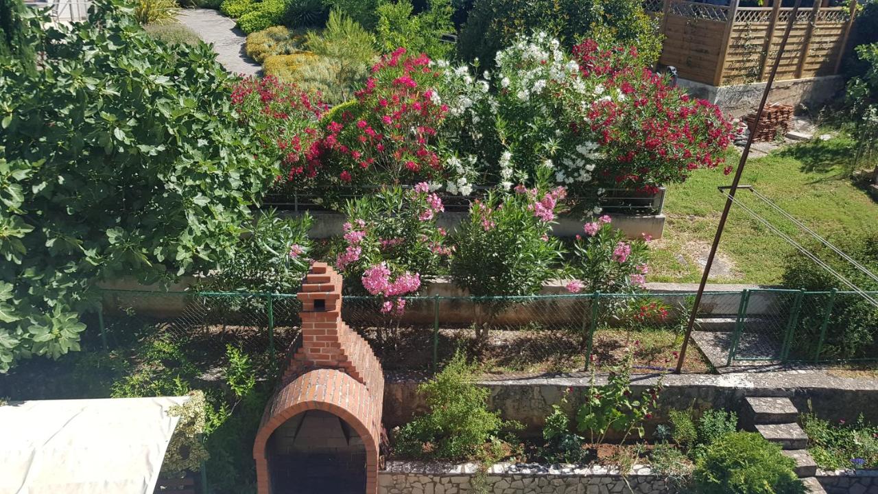 Apartment mit 3 Schlafzimmern und Balkon