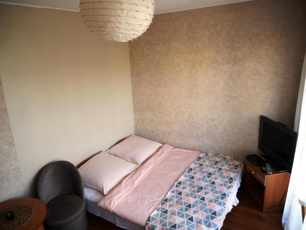 Standard Double Room with Shared Bathroom