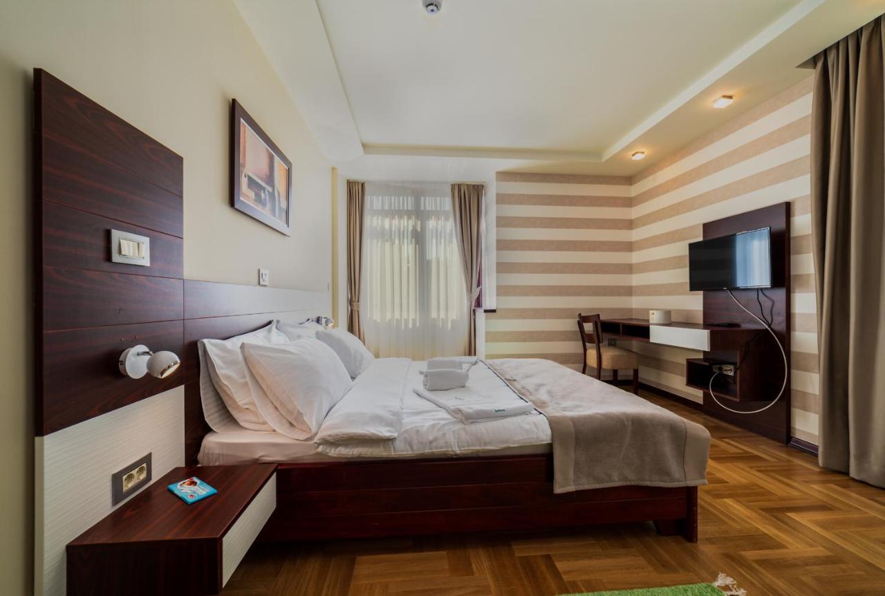 Apartment mit Balkon