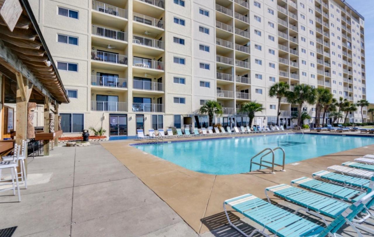 Regency Towers - beachfront condo - Ferienwohnung