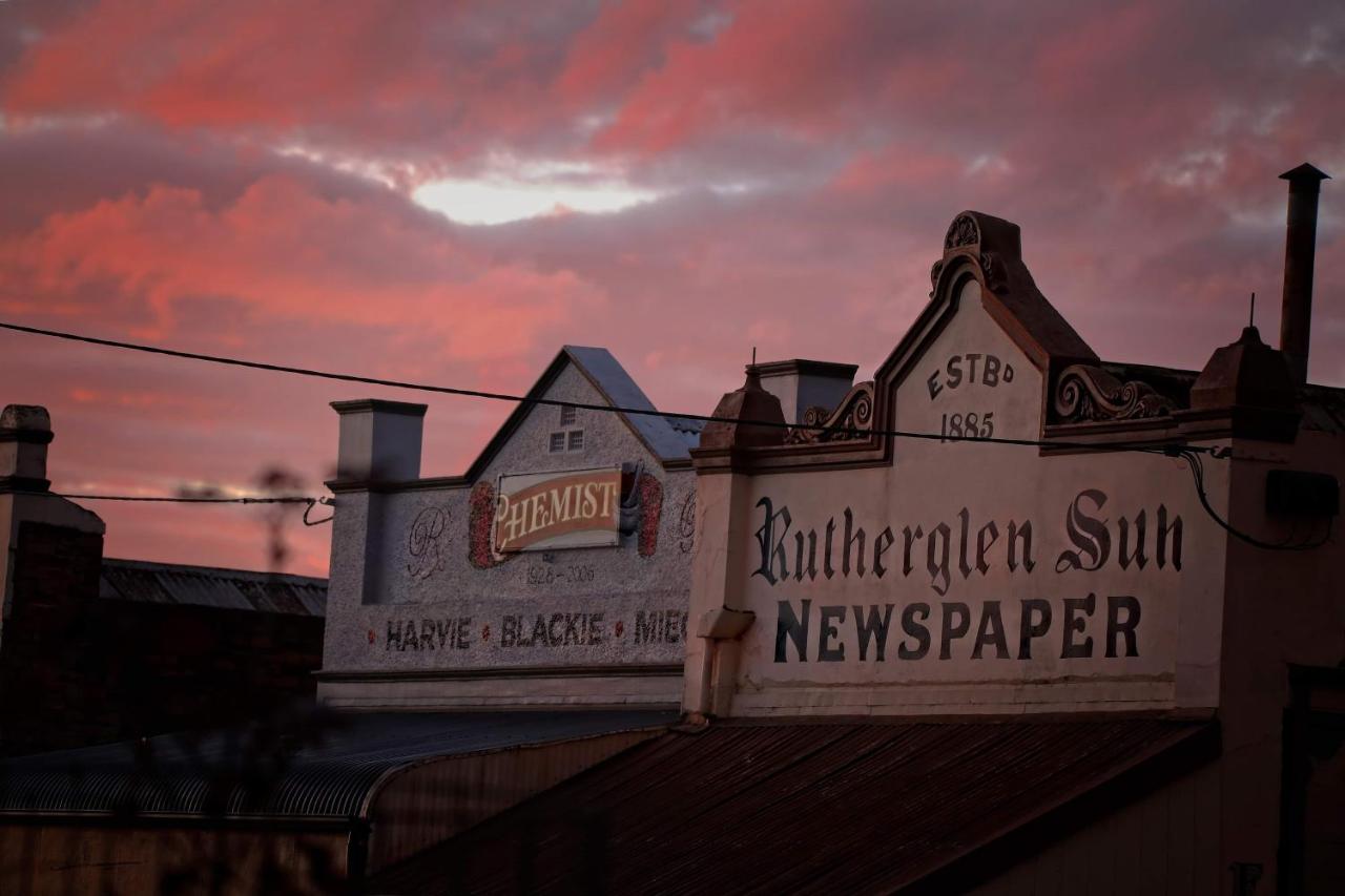 Bespoke On Main - B&B Rutherglen