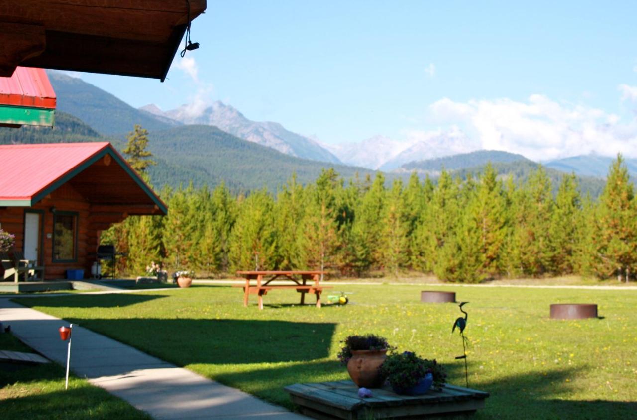 B&B Valemount - Twin Peaks Resort - Bed and Breakfast Valemount