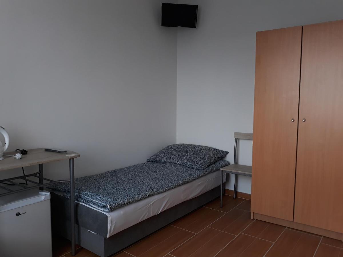 Chambre Triple avec Salle de Bains Privative Séparée