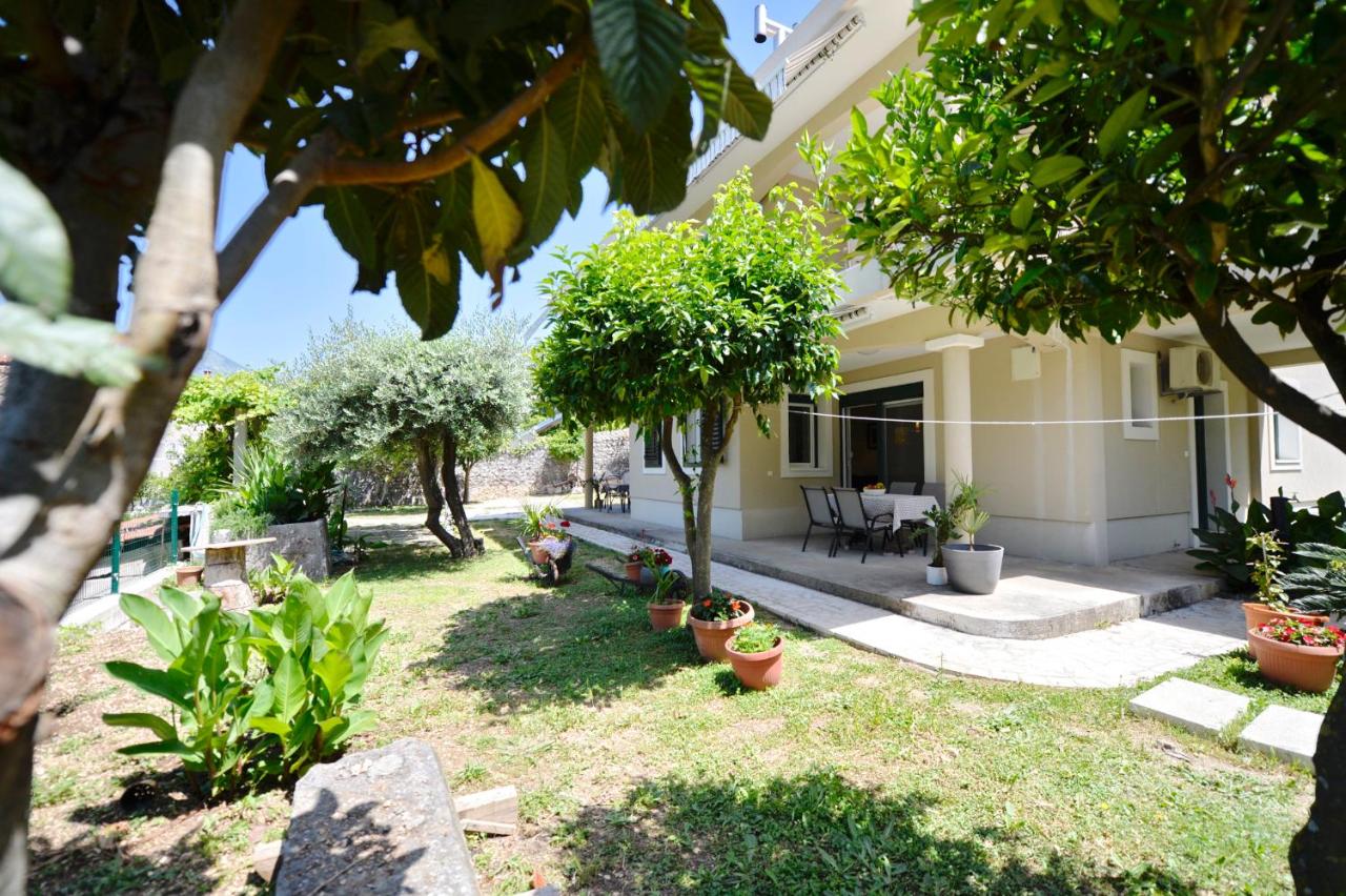 Apartments Kriva Ulica - Ferienwohnung Kotor