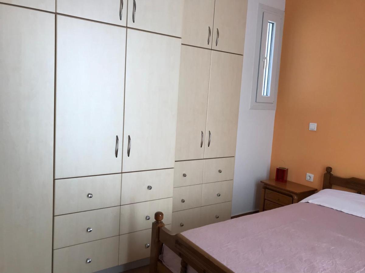 Traditional stone house - Tarabados Tinos - Chambres d’hôtes Kámpos