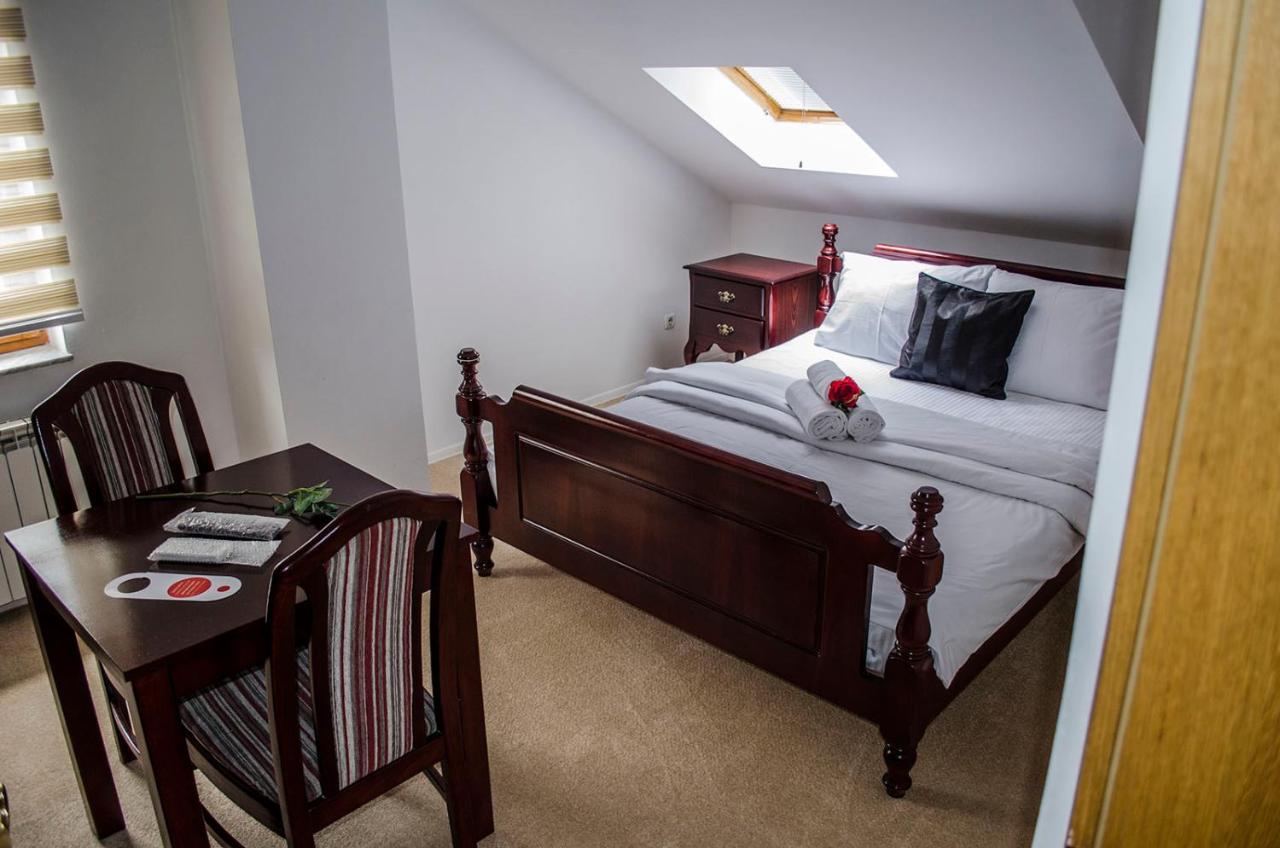 Triple Room with Private External Bathroom