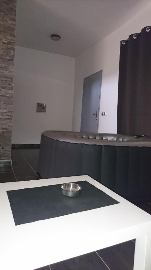 Bungalow Thaï vip jacuzzi interne - B&B Ngaparou