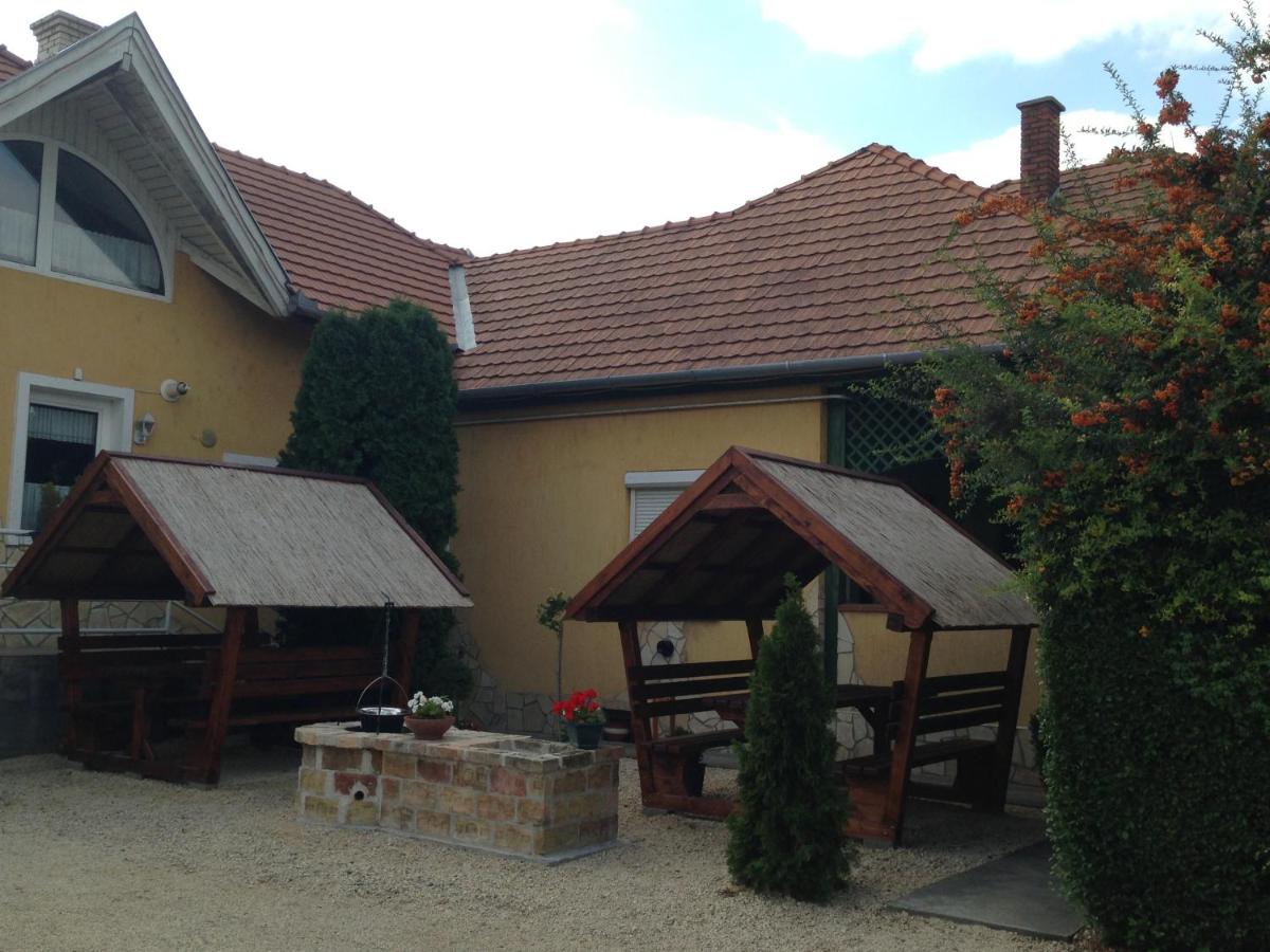 Viola Vendégház - Ferienwohnung