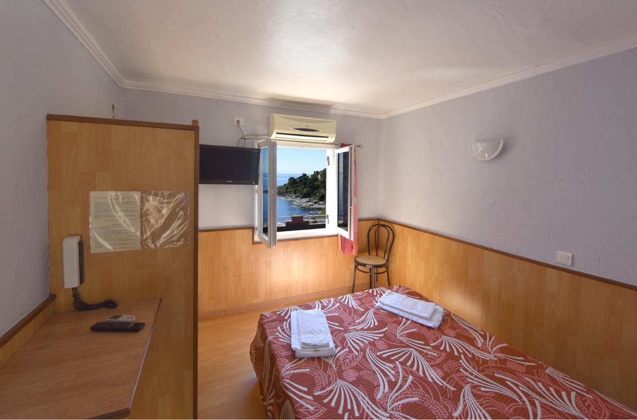 Standard Double Room with Sea View