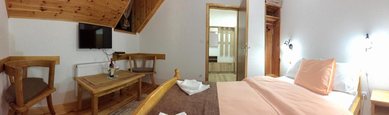 Doppelzimmer mit eigenem Bad