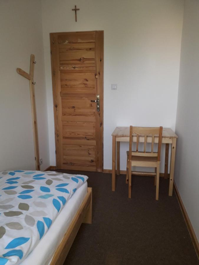 Single Room with Shared Shower and Toilet