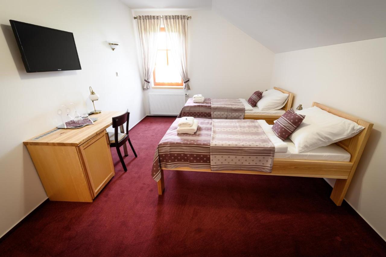 Double or Twin Room with Private Bathroom
