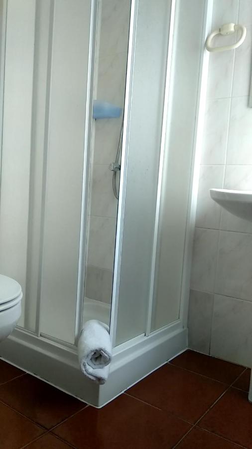 Camera Singola con Bagno Privato