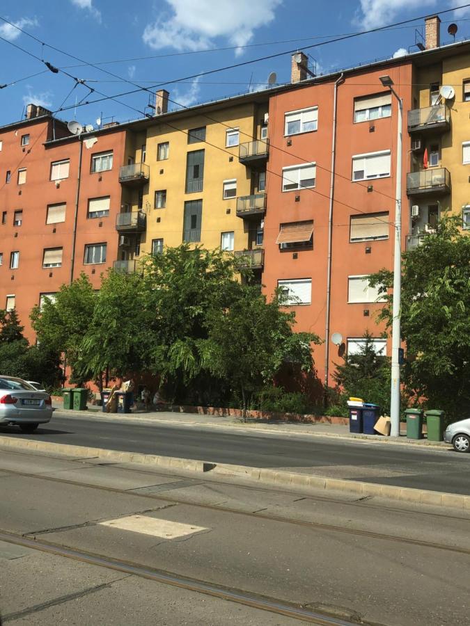 Sportarena & Stadion Apartman H-39 - Bed and Breakfast Boedapest