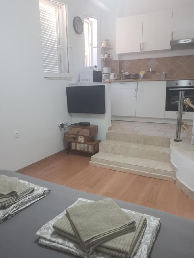 Studio Allure 2 - B&B