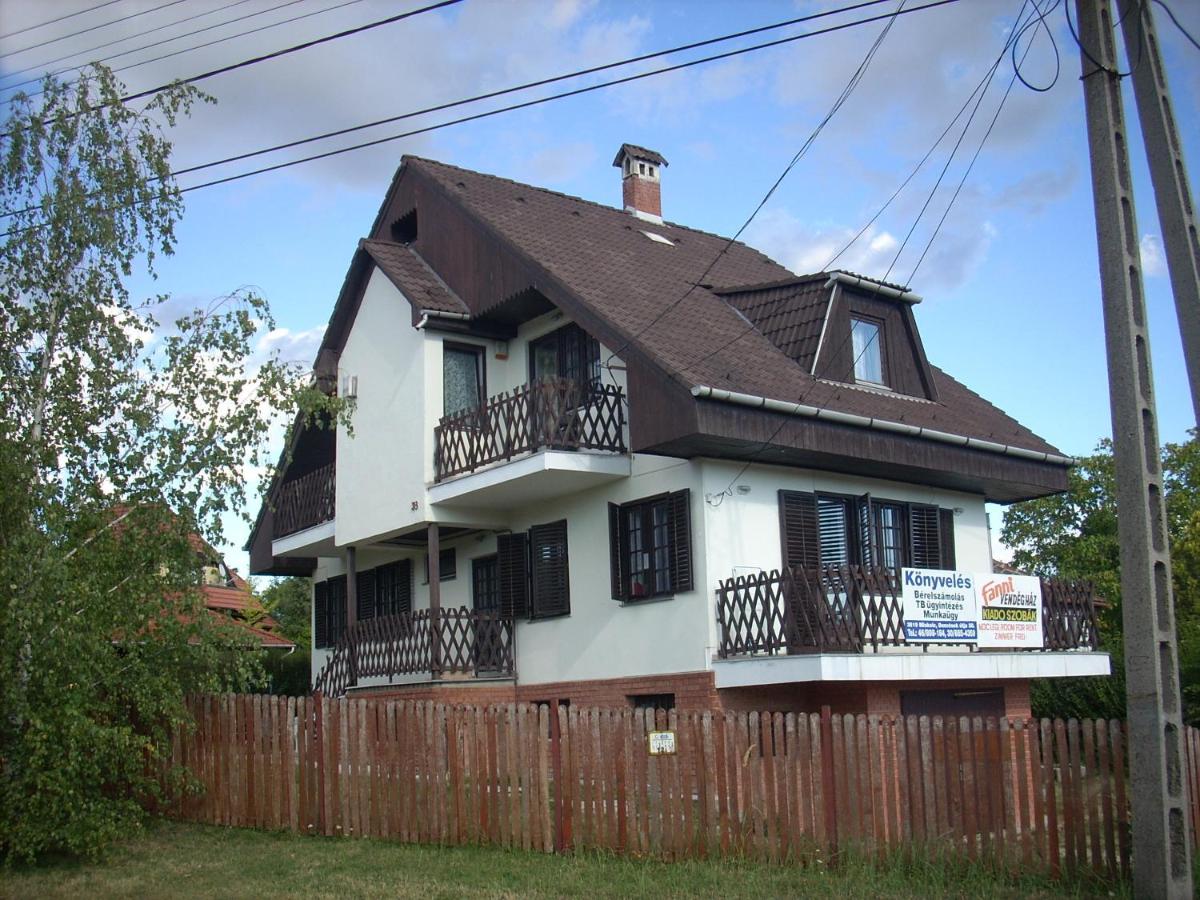 Fanni Vendégház - B&B