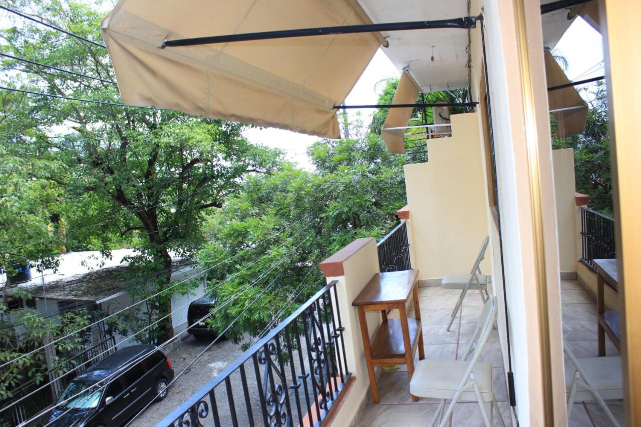 Apartment mit Balkon