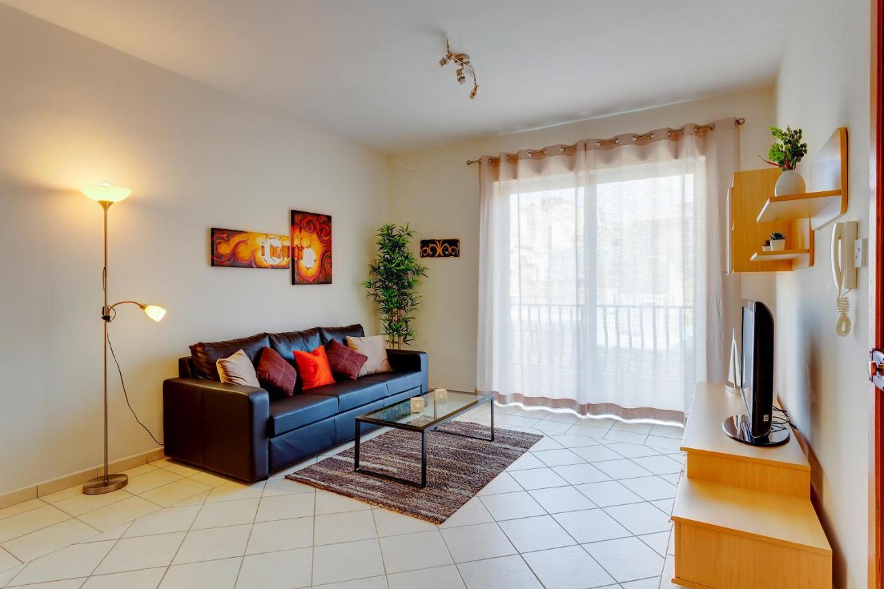 B&B Sliema - Spacious, Top Location Sliema Apartment - Bed and Breakfast Sliema