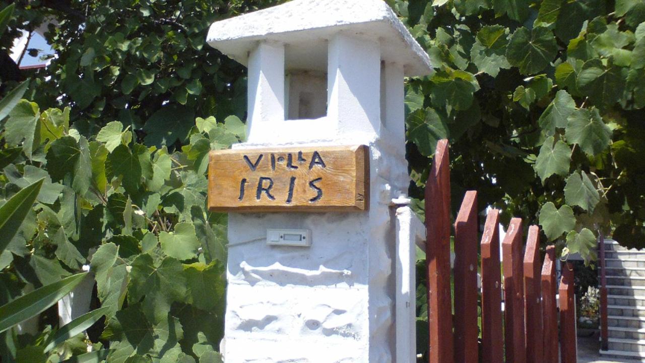 Villa Iris - B&B Néa Vrasná