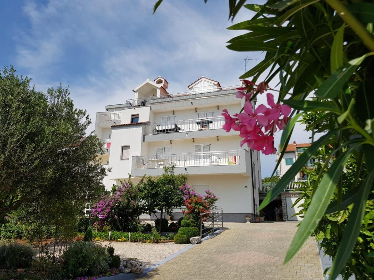 Apartment Maslina - B&B