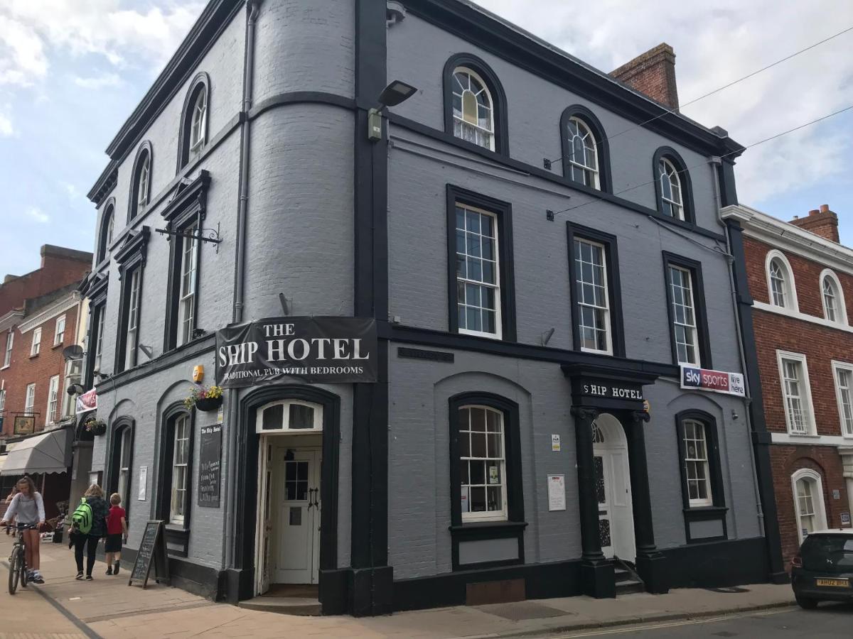 B&B Crediton - The Ship Hotel - Bed and Breakfast Crediton