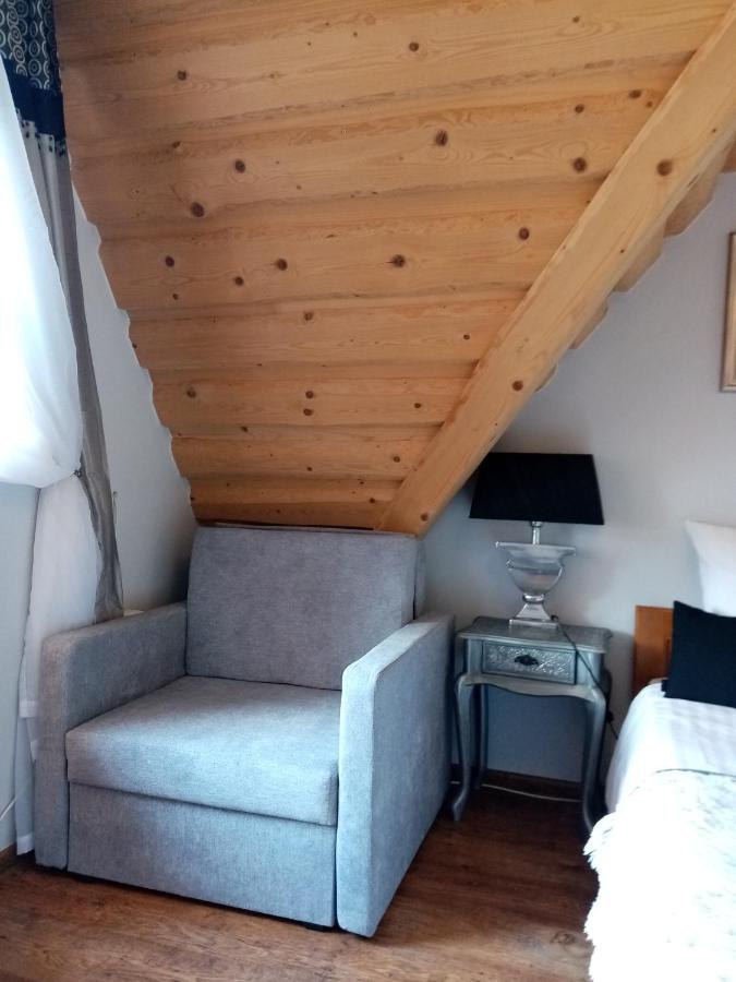 Chambre Triple avec Salle de Bains Privative Séparée