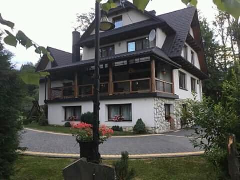 Janoś pokoje gościnne - Ferienwohnung