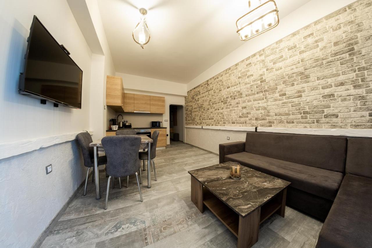 Sofia Downtown Life Apartment - Chambres d’hôtes