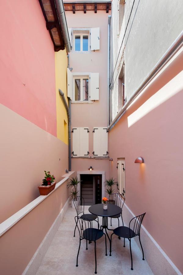 Villa Nea Seaview 3-apartments! - B&B