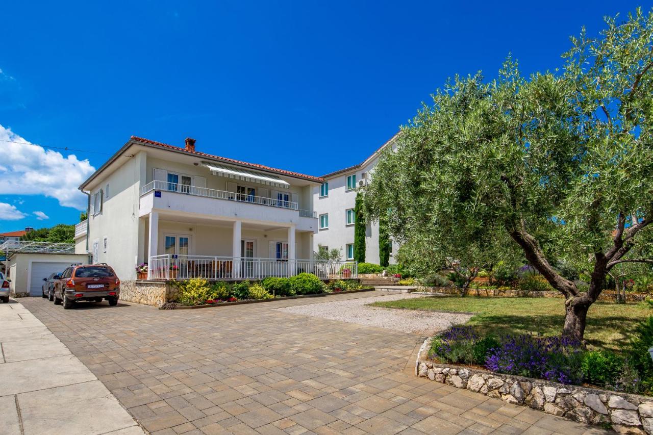 Apartman Dina - B&B