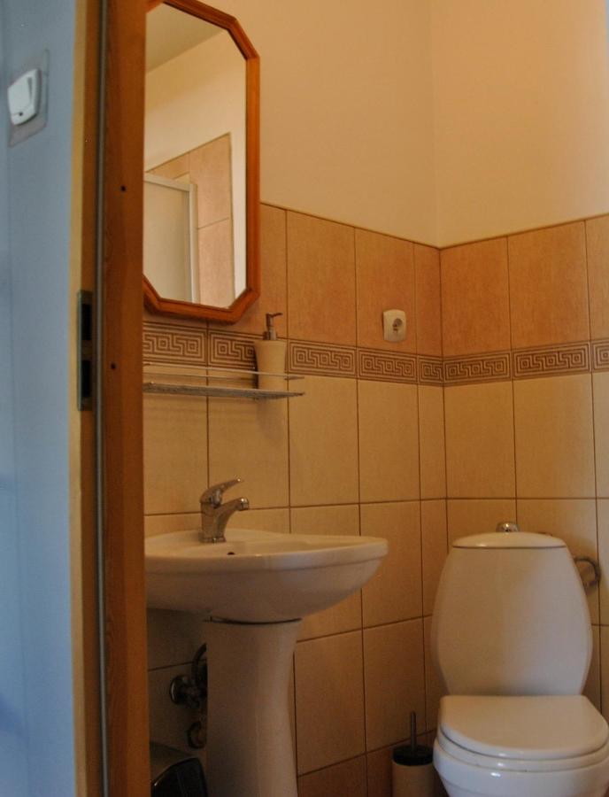 Vierbettzimmer mit Bad
